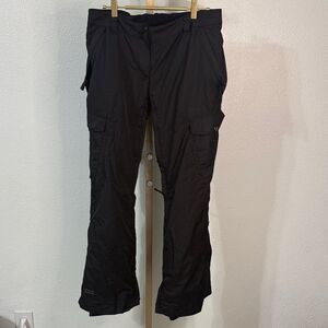 PWDR ROOM- Women's Black Cargo snow Pants- Small